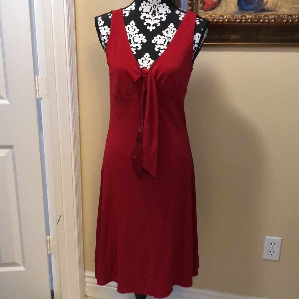 ❤️Deep red long swingy & stretchy dress💃🏻 comfortable and flattering dress - Picture 3 of 11